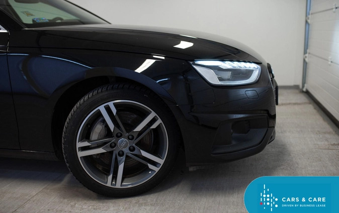 Audi A4 cena 117900 przebieg: 77130, rok produkcji 2019 z Parczew małe 254